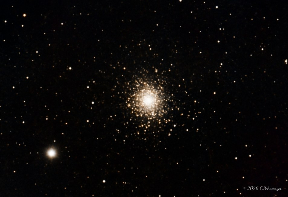 M5 — ein Kugelsternhaufen aus der Frühzeit des Universums
